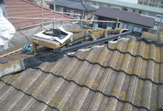 屋根をピカリ