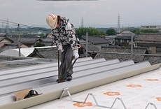屋根葺き替え工事(ｶﾊﾞｰ工法+遮熱ｼｰﾄ)